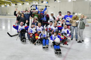 Лидеры социальных инициатив создают условия для занятий хоккеем «без границ»