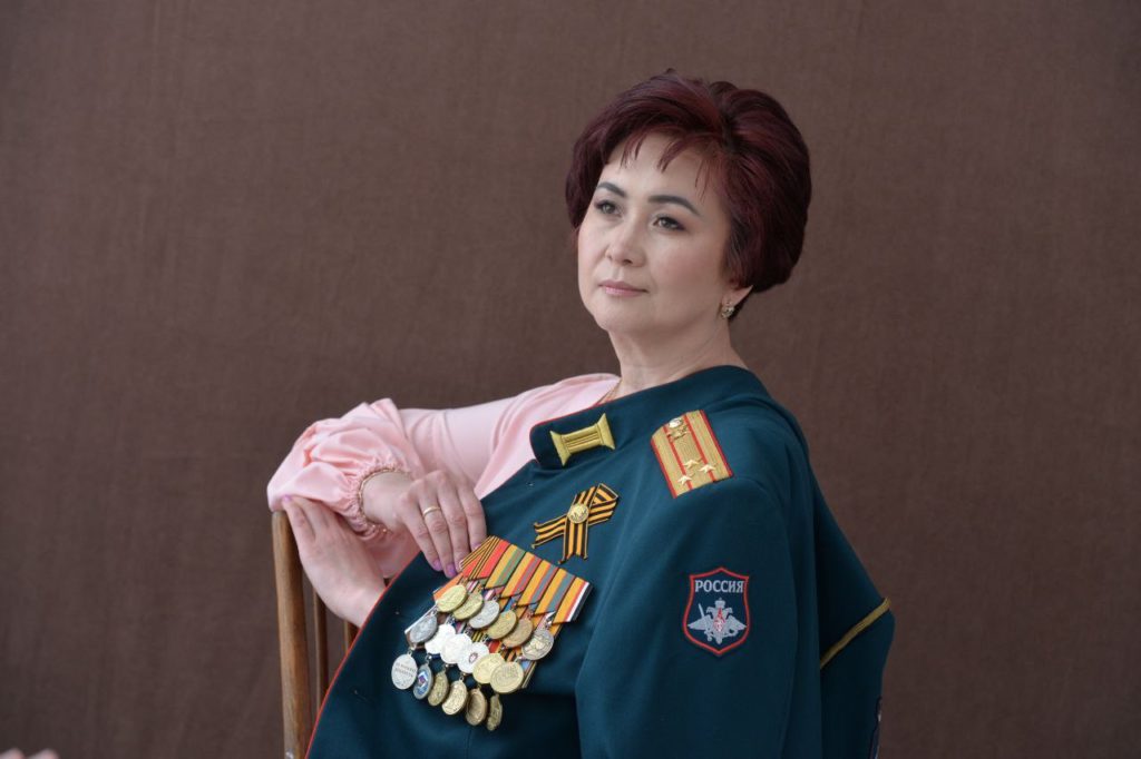 Омички приняли участие во Всероссийском фотопроекте «Жена героя»